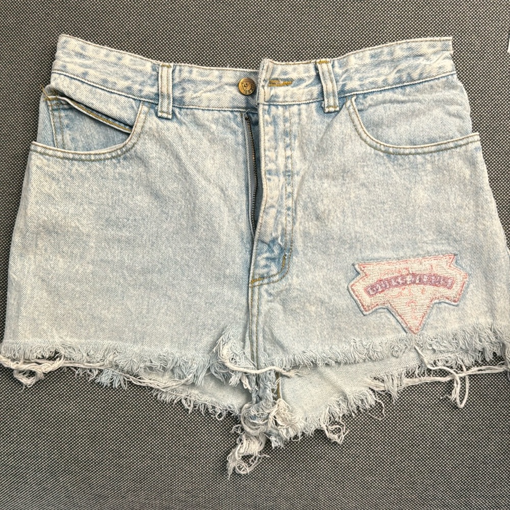 Vintage GUESS Jean shorts size 32